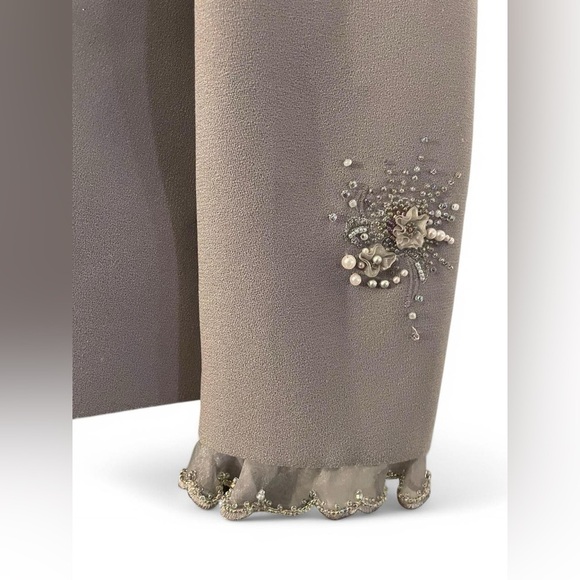 JOHN MEYER Gray Blazer with Ruffled Trim and Floral Embellishments - Picture 2 of 7